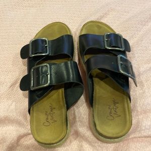 Crown Vintage sandals